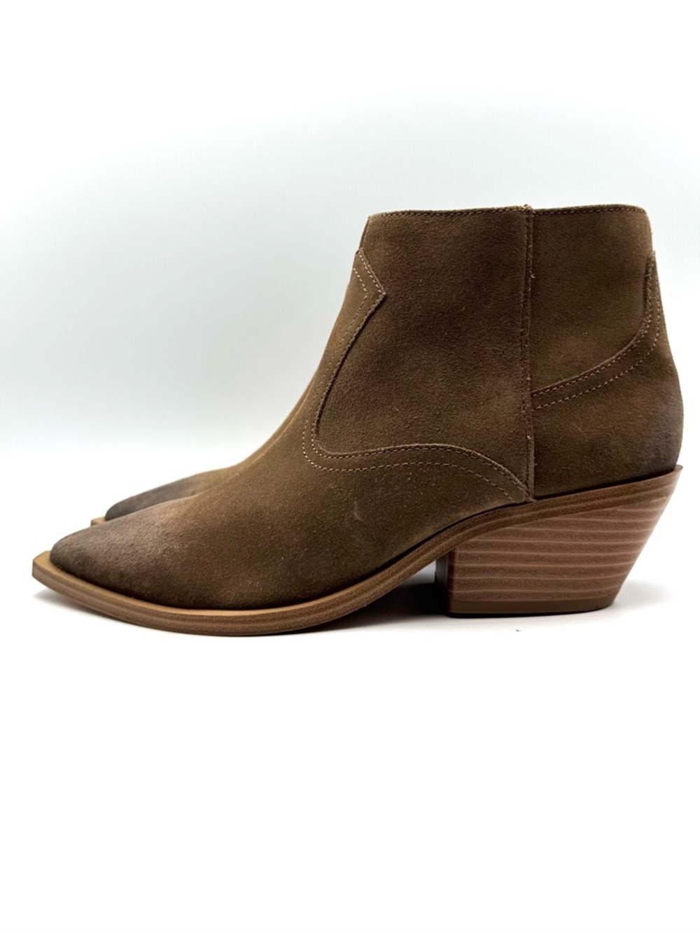 GUESS Western Faux Suede Ankle Booties – Medium Brown – Size 9
